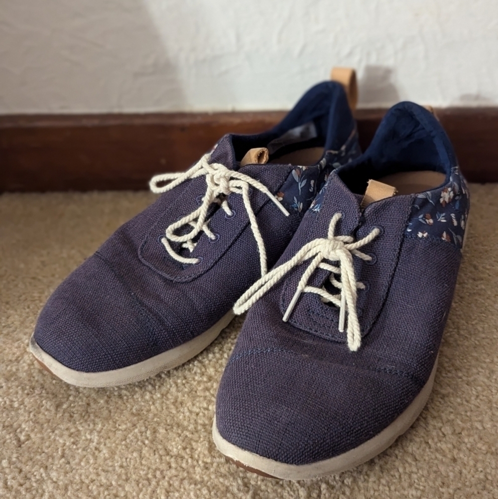 Toms Womens Deep Cobalt Blue Floral Pattern Size 9 Cabrillo Sneaker Shoes